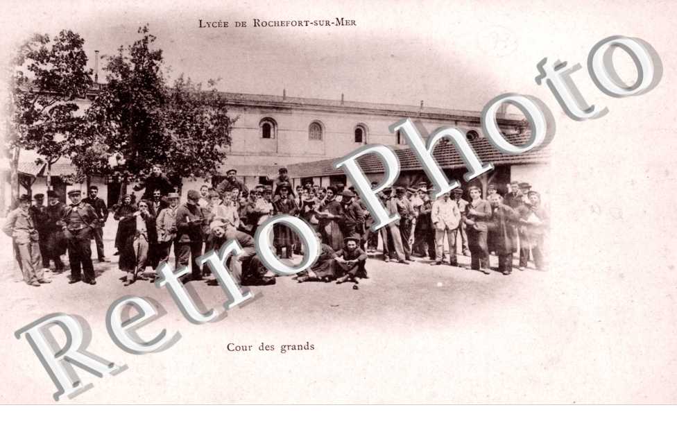 le Lycee, Cour des Grands