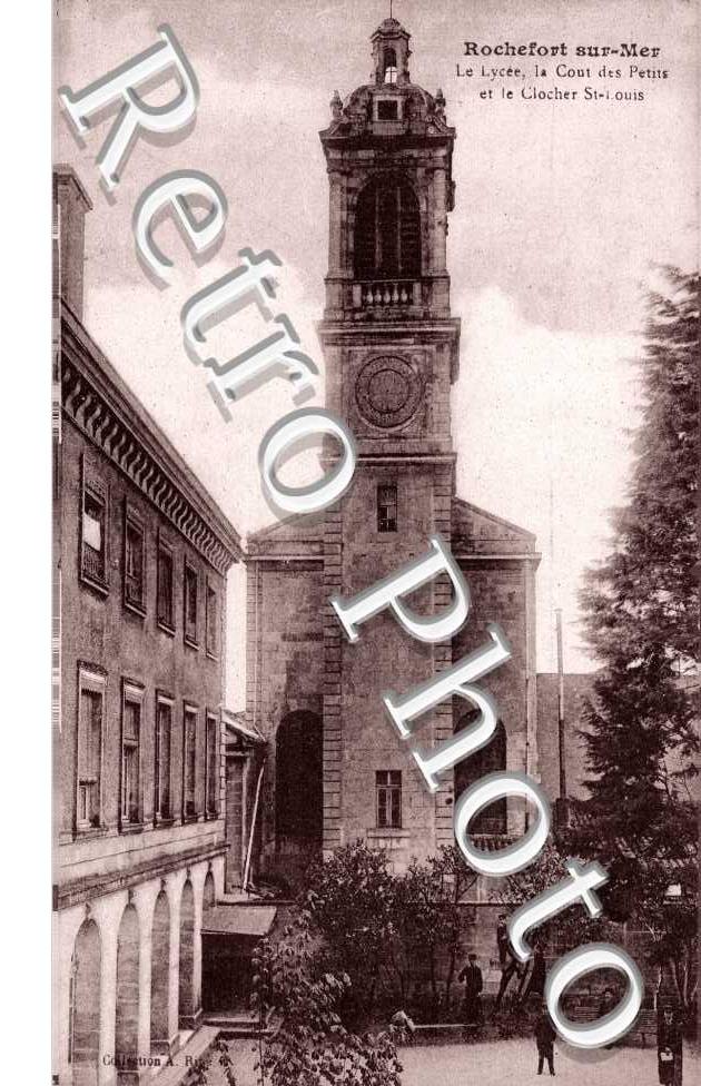 Lycee et le Clocher Saint Louis