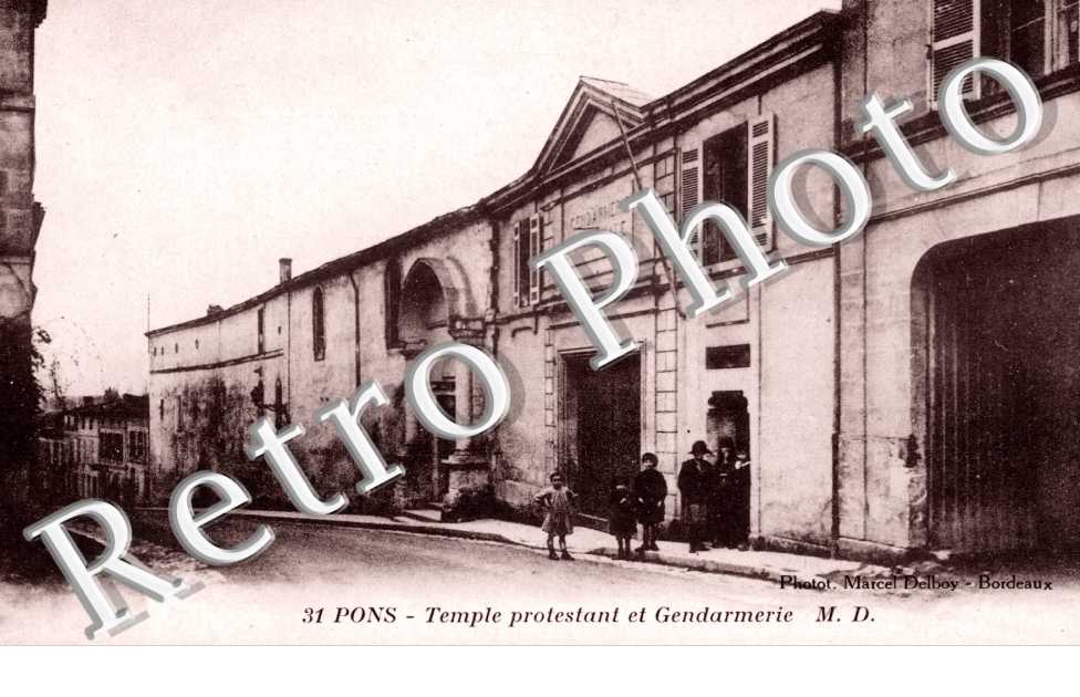 Temple protestant et gendarmerie
