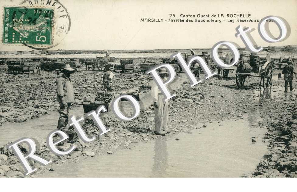 Reservoirs a moules - l'arrivee des Boucholeurs
