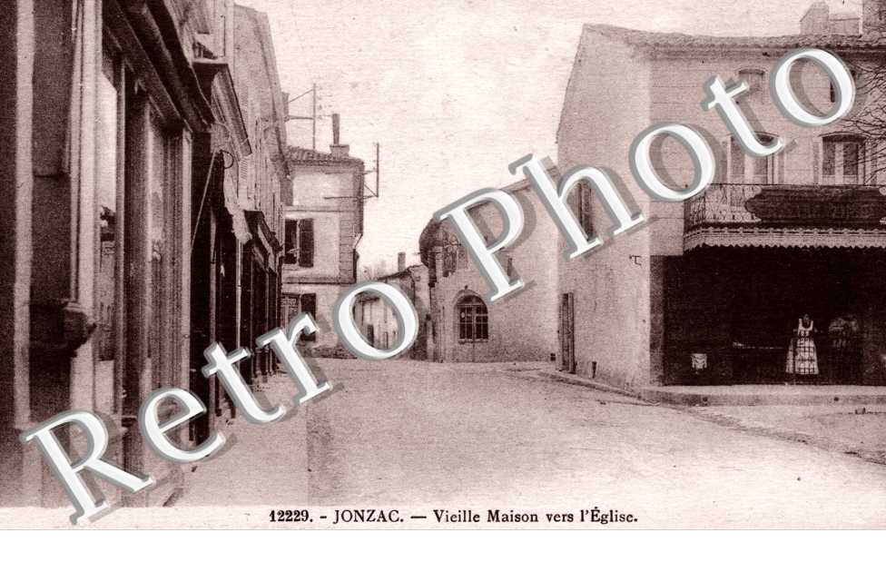 Vieille maison vers l'eglise