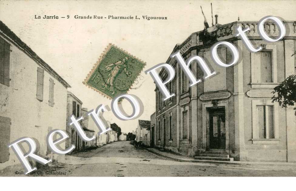 Grande rue - Pharmacie L. Vigouroux