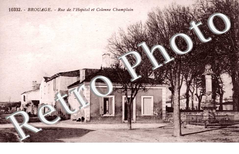 rue de l'Hopital et colonne Champlain