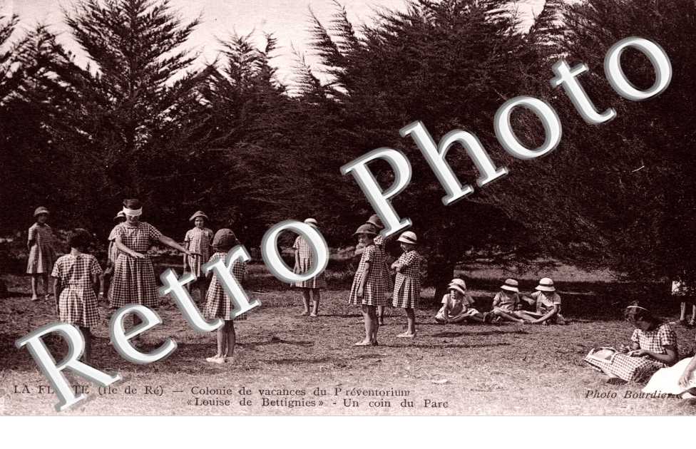 colonie de vacances - un coin du parc