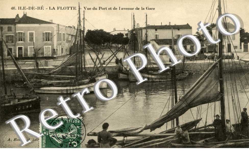  vue du port et de l'avenue de la gare
