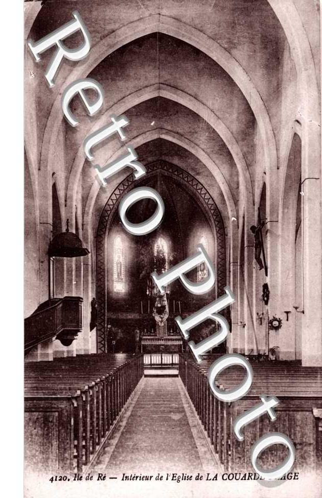 Interieur de l'eglise