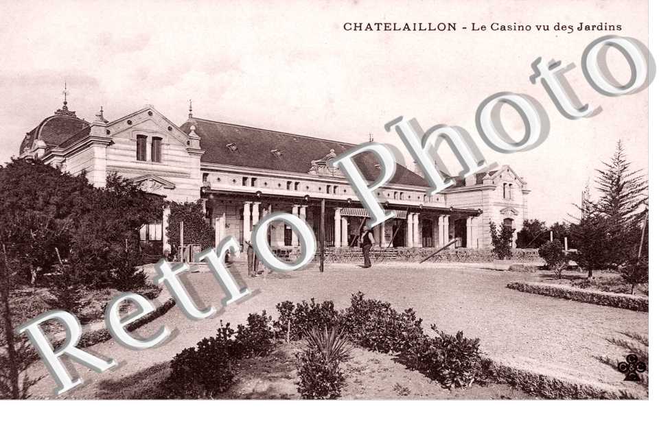 Le casino vu des jardins
