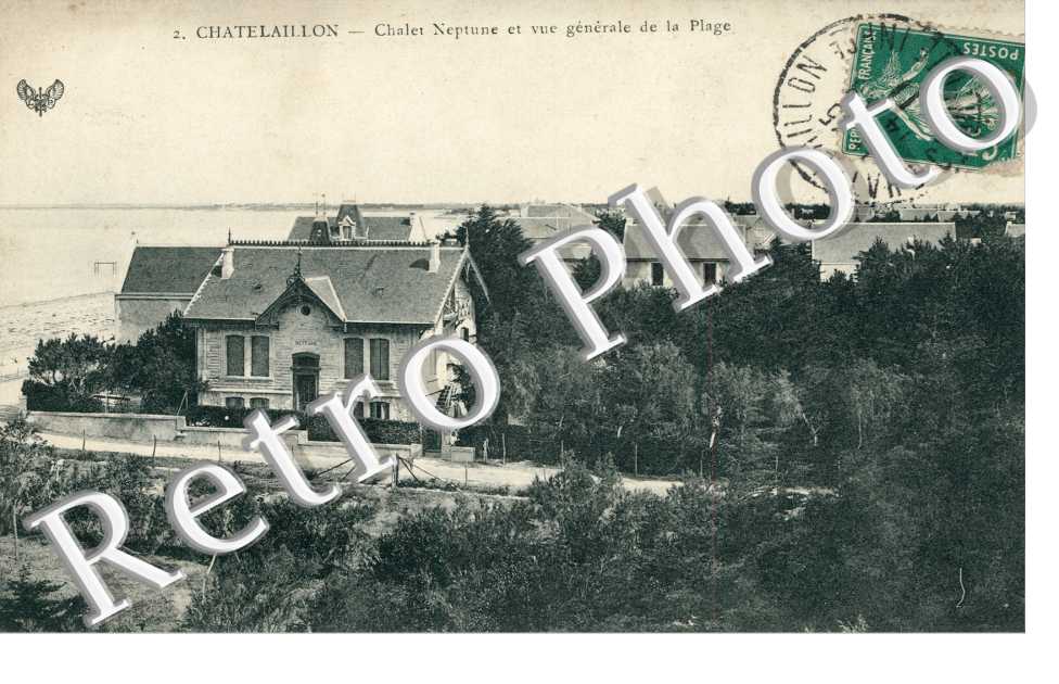 Chalet Neptune et vue generale de la plage