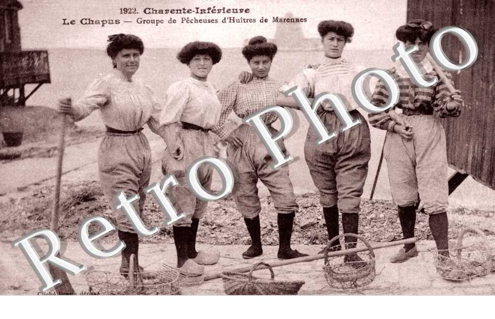 Groupe de Pecheuses d'Huitres de Marennes