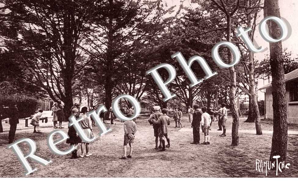 (jeux dans le parc)