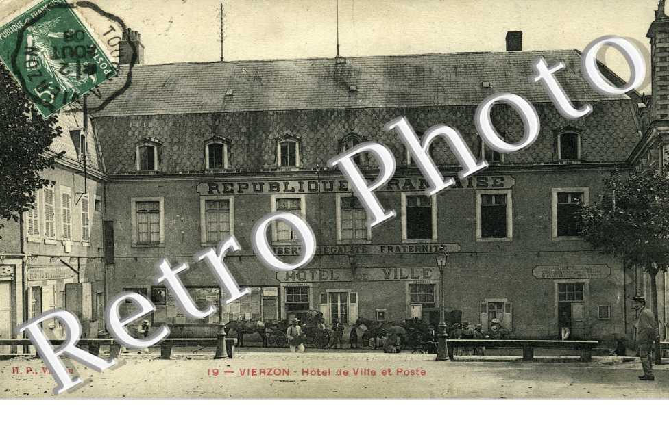 Hotel de Ville et Poste