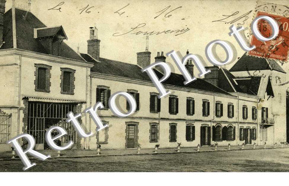 (un batiment)