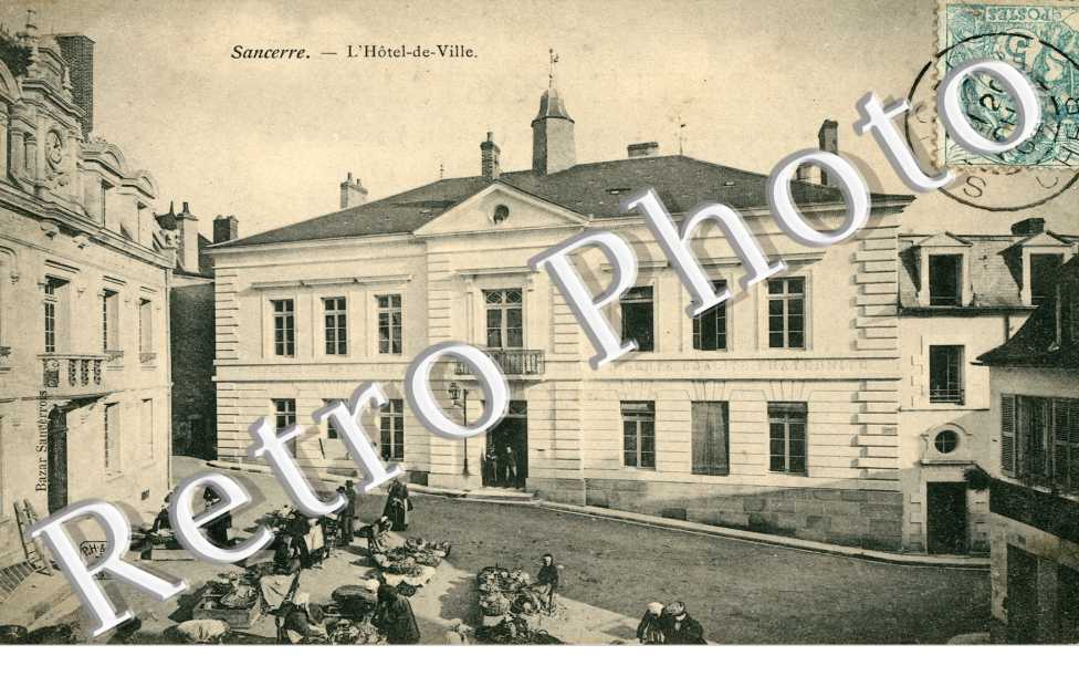 L'Hôtel de Ville