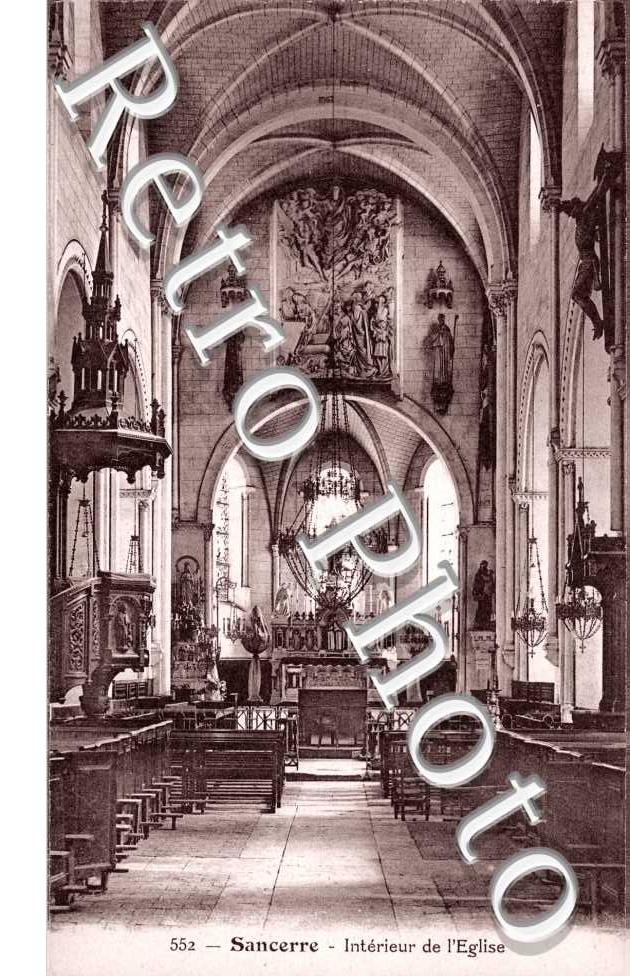 Interieur de l'eglise