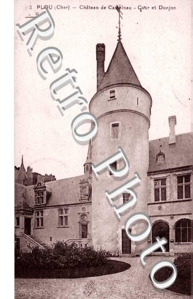 Chateau de Castelnau - Cour et Donjon