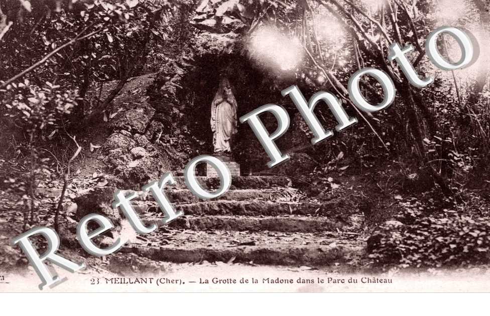La Grotte de la Madone dans le parc du Chateau