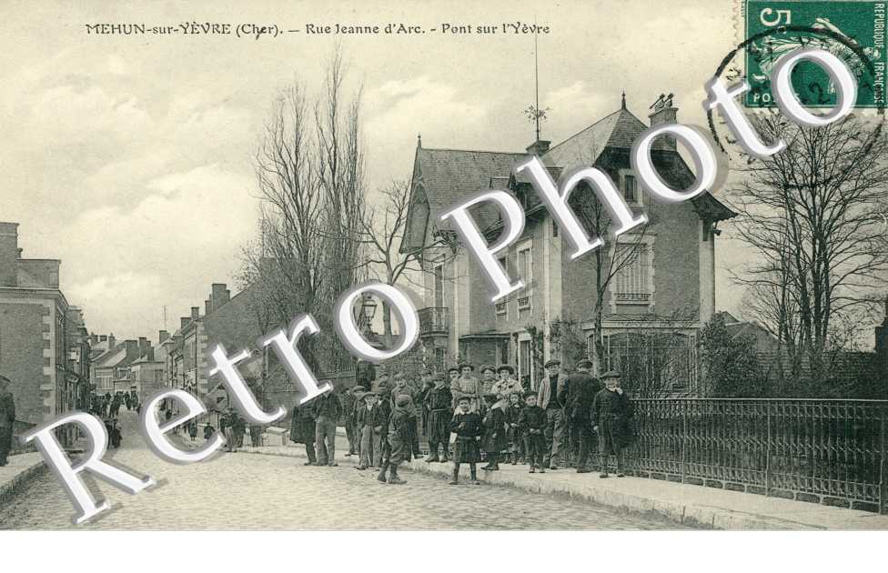 rue jeanne d'arc pont sur l'Yevre