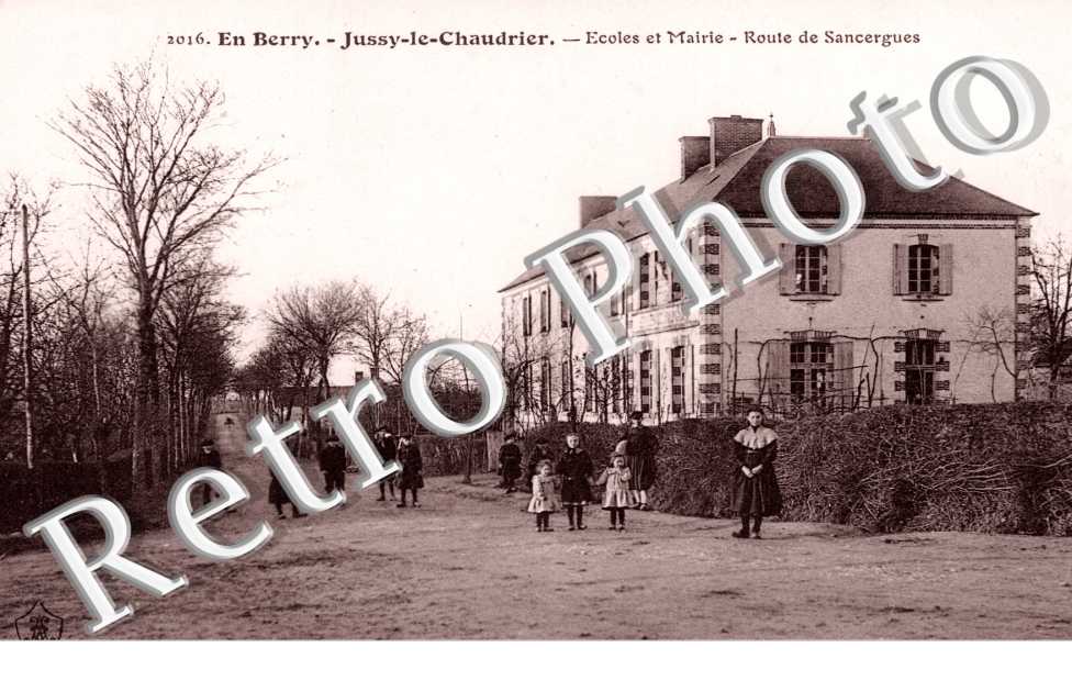 Ecoles et Mairie, Route de Sancergues