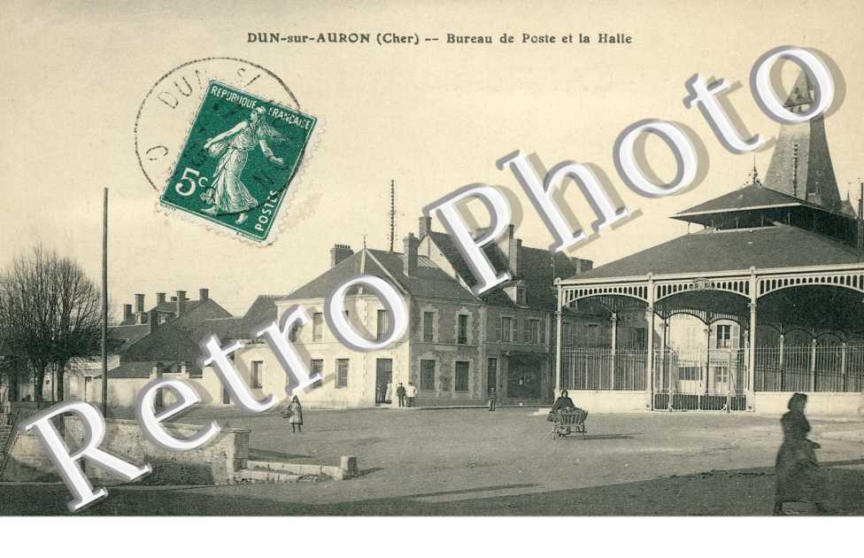Bureau de Poste et la Halle