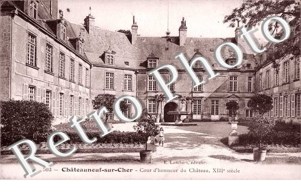 Cour d'Honneur du Château