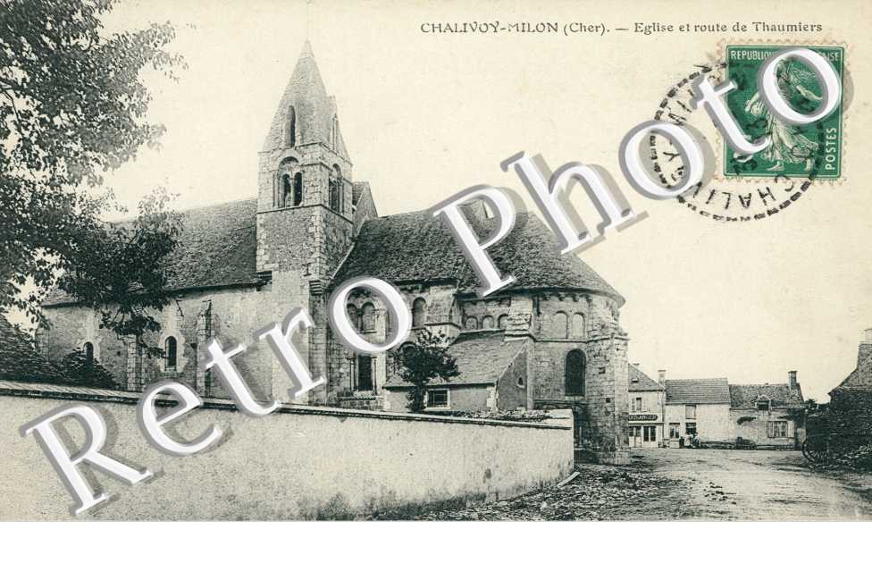 eglise et route de Thaumiers
