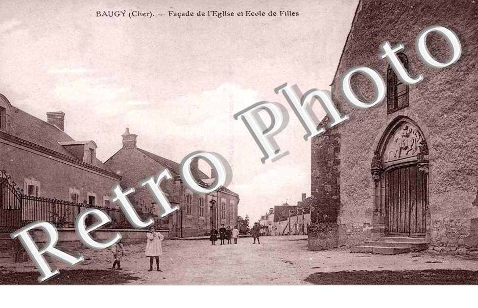 facade de l'eglise et ecole de filles