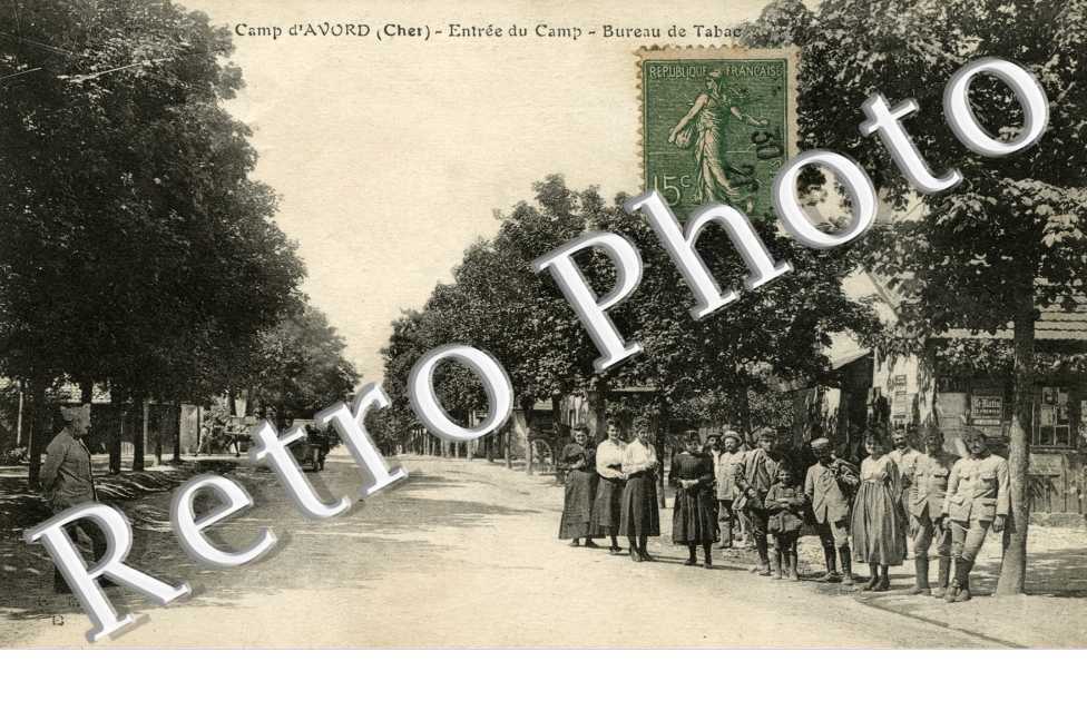 entree du camp - bureau de tabac