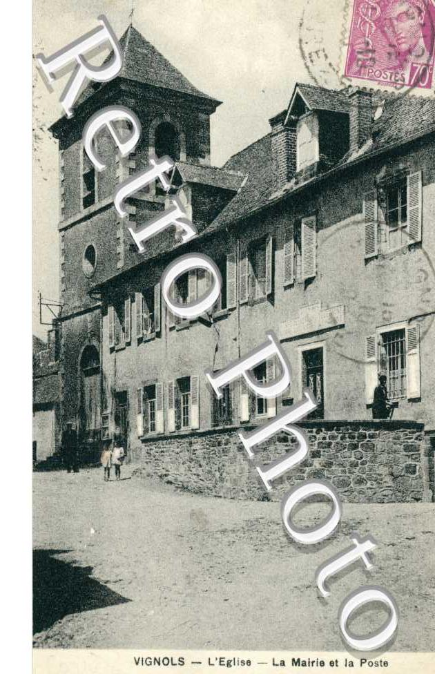 L'Eglise, la Mairie et la Poste