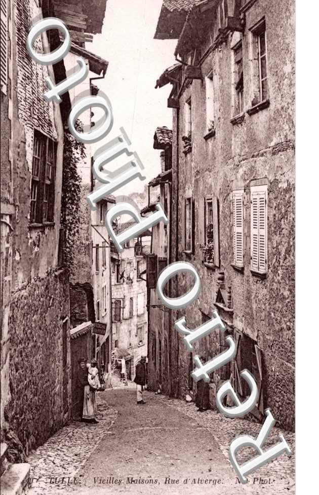 Vieilles Maisons, Rue d'Alverge