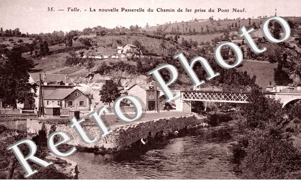 la Nouvelle Passerelle du Chemin de fer prise du Pont Neuf