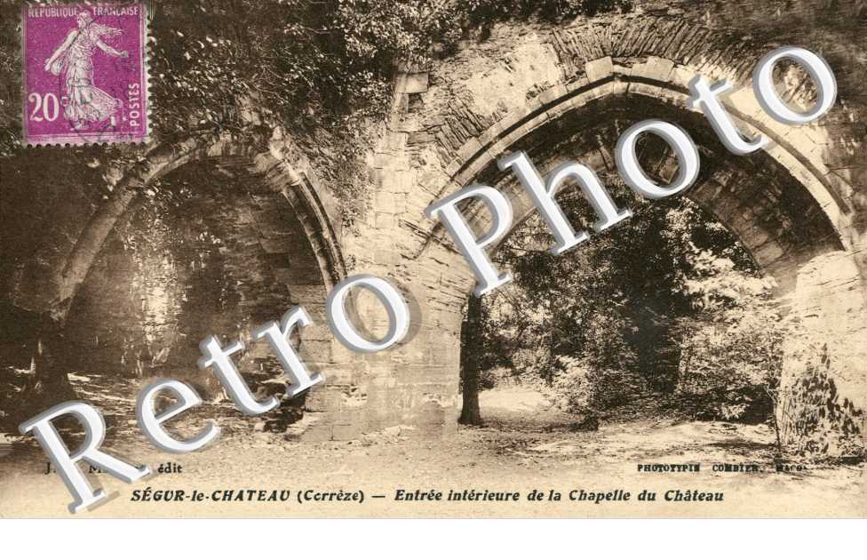 Entrée Intérieure de la Chapelle du Château