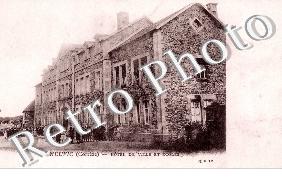 Hotel de Ville et Ecole
