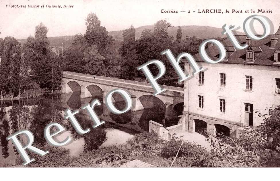 le pont et la mairie