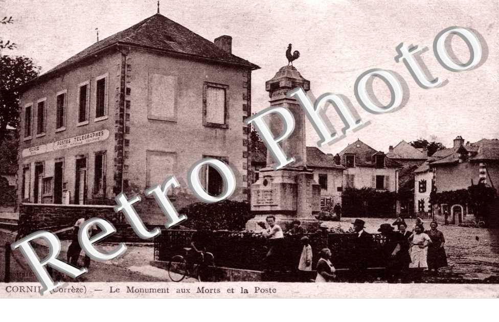 Le Monument aux Morts et la Poste