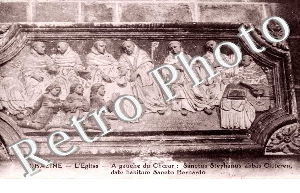 l'eglise - Bas Relief a gauche du Choeur