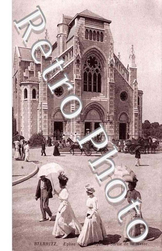Eglise Sainte Eugenie - Sortie de la messe
