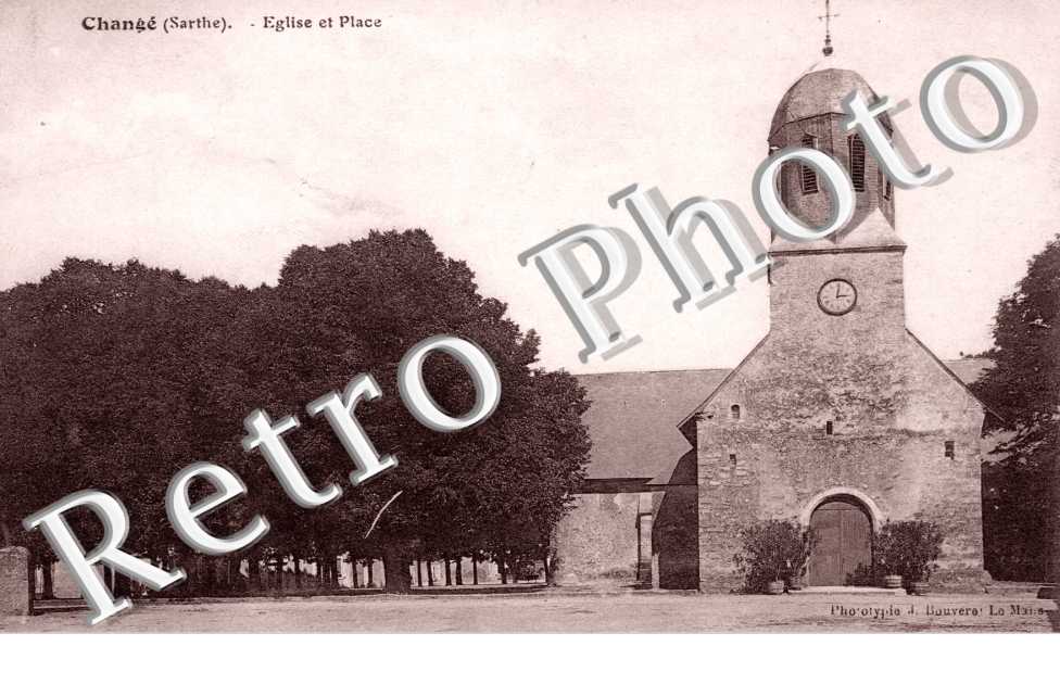 L'eglise et la place