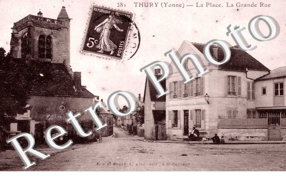 La place - la grande rue