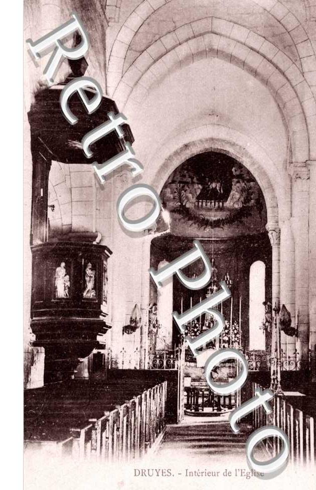 Interieur de l'Eglise