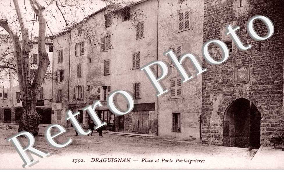 Place et Porte Portaiguieres