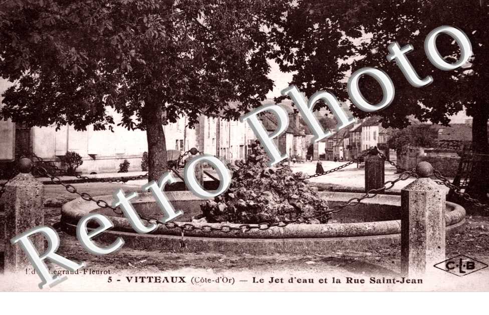 le jet d'eau et la rue Saint-Jean