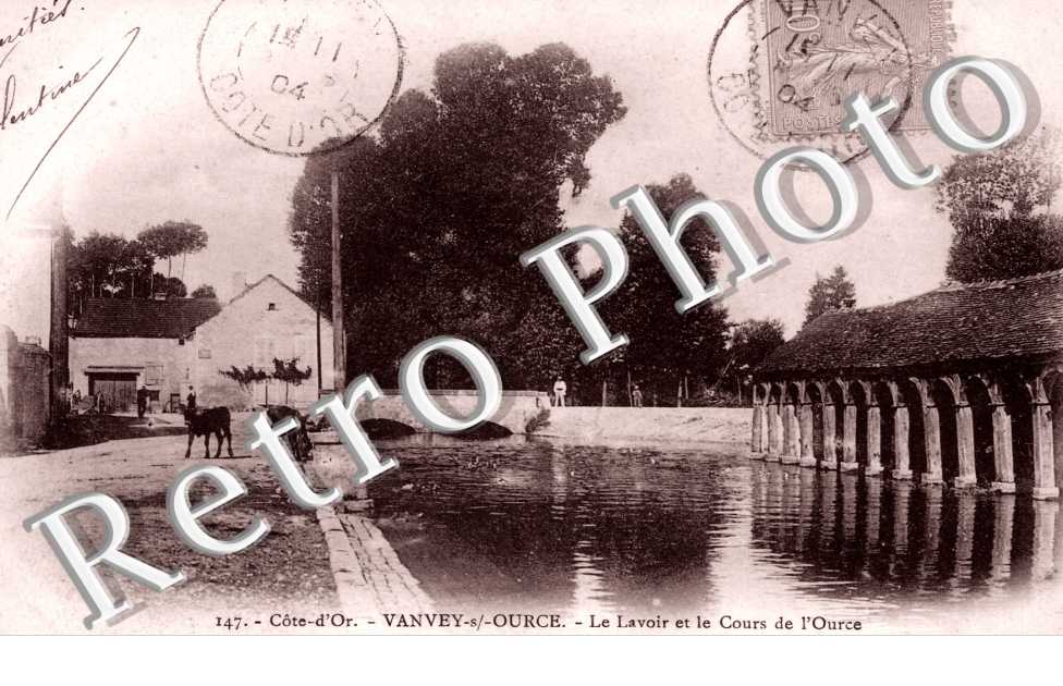 Le Lavoir et le Cours de l'Ource