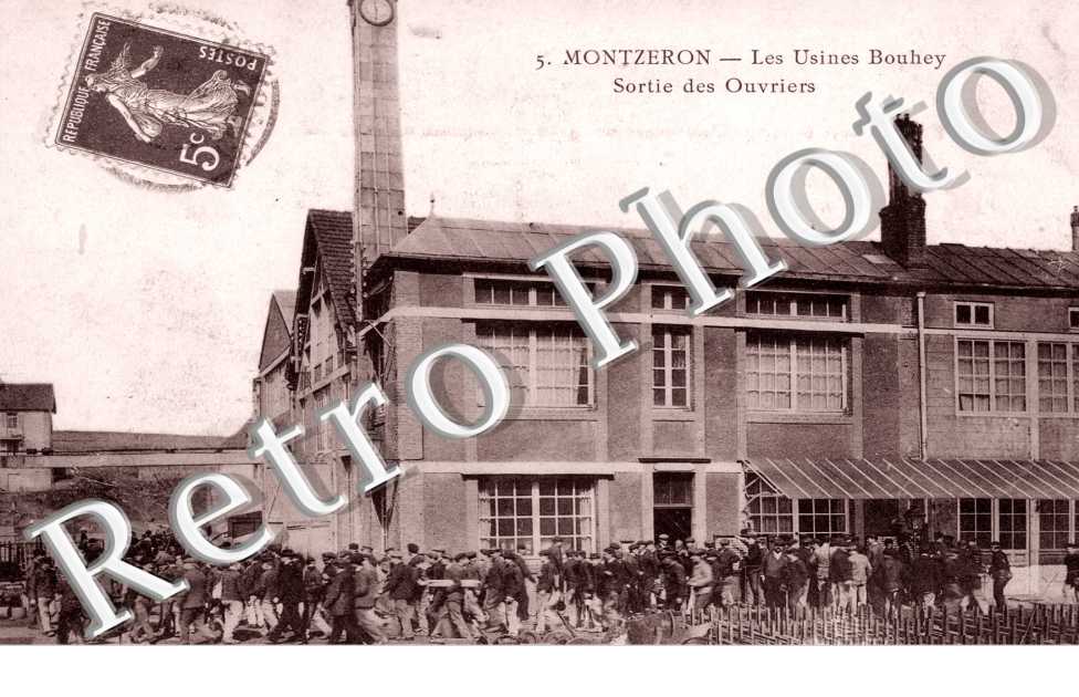 Usines Bouhey, Sortie des Ouvriers