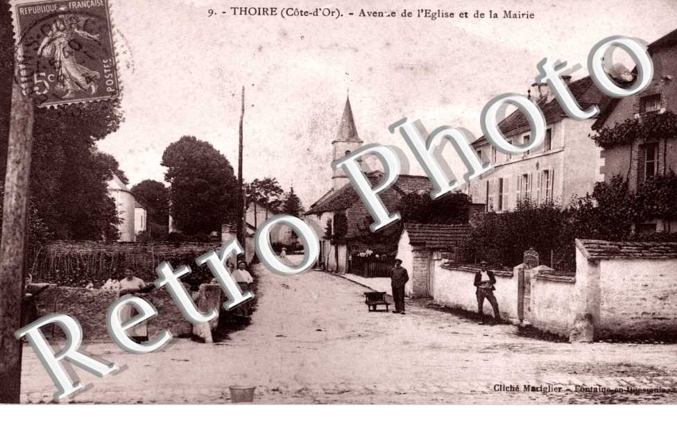 Avenue de l'eglise et de la mairie
