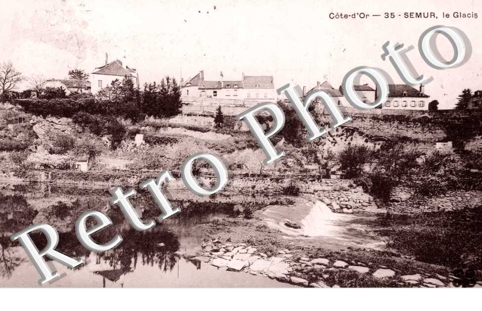 Le Glacis
