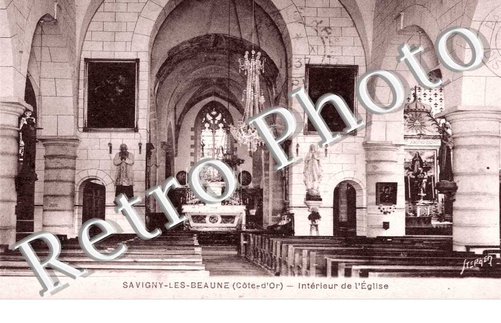 Interieur de l'eglise