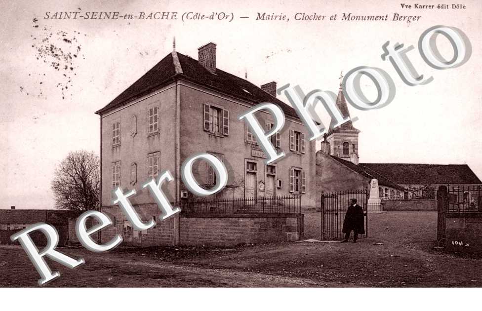 mairie clocher et monument berger