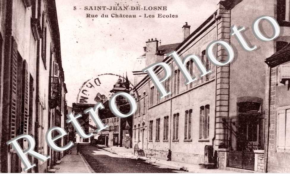 Rue du Chateau, les Ecoles