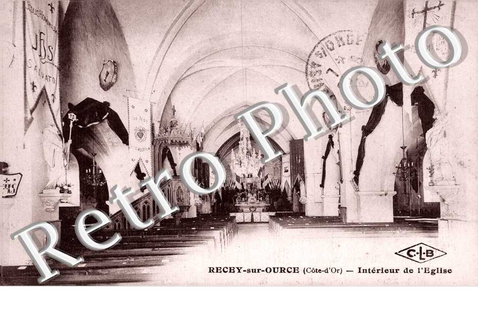 Interieur de l'eglise