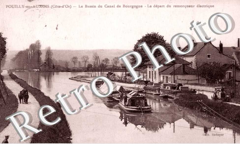 le Bassin du Canal de Bourgogne, le Depart du remorqueur electrique